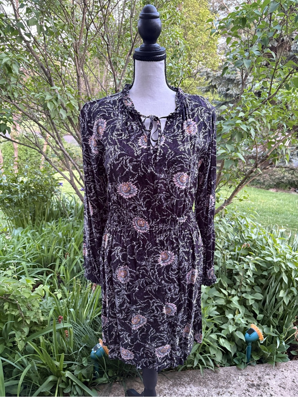 LOFT Black Floral Long-Sleeve Tie-Neck Dress